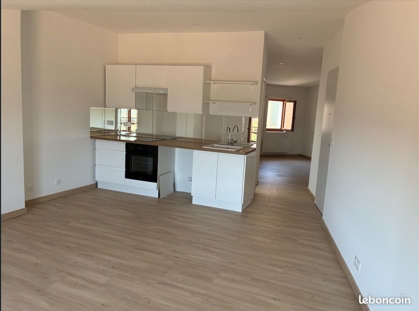 Appartement à louer, 47m², Saint-Saturnin-lès-Apt
