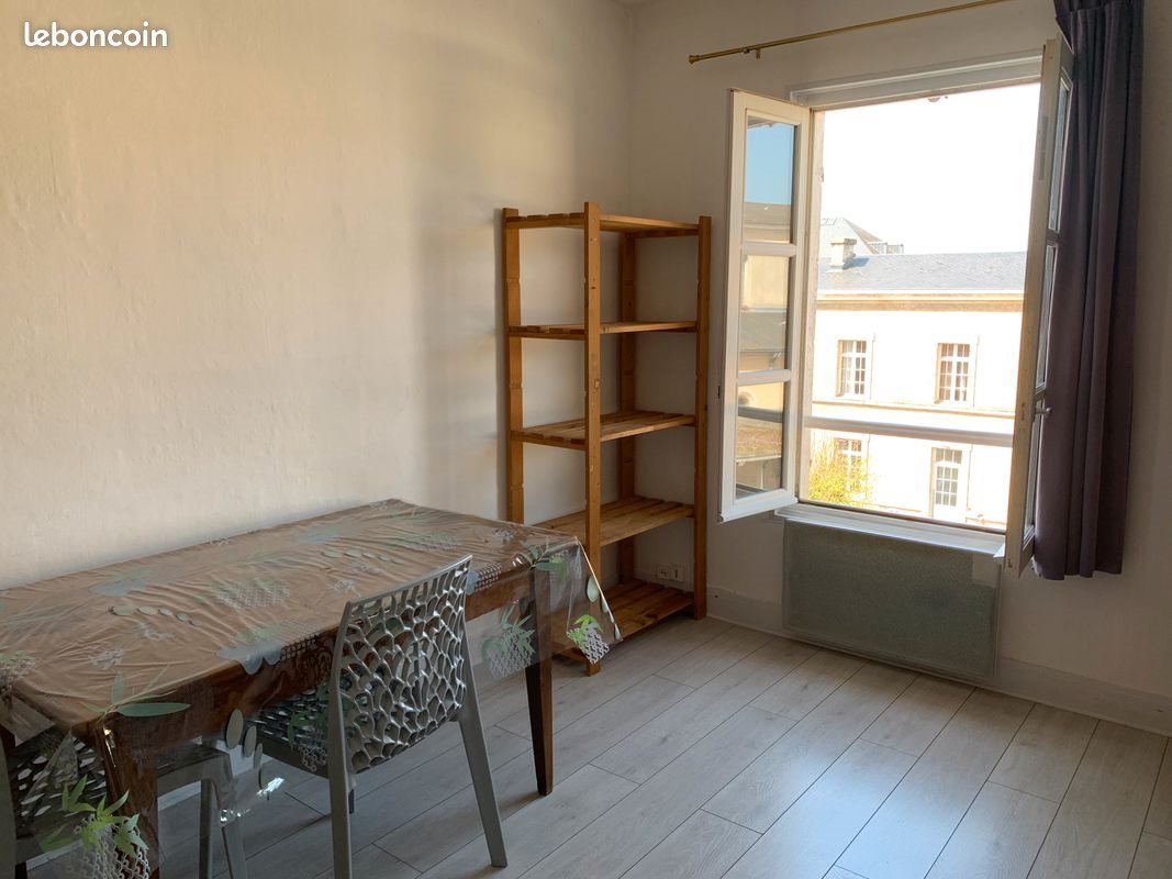 Appartement à louer, 25m², Niort