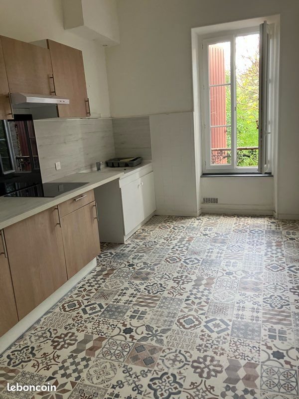 Appartement à vendre, 600m², Alès
