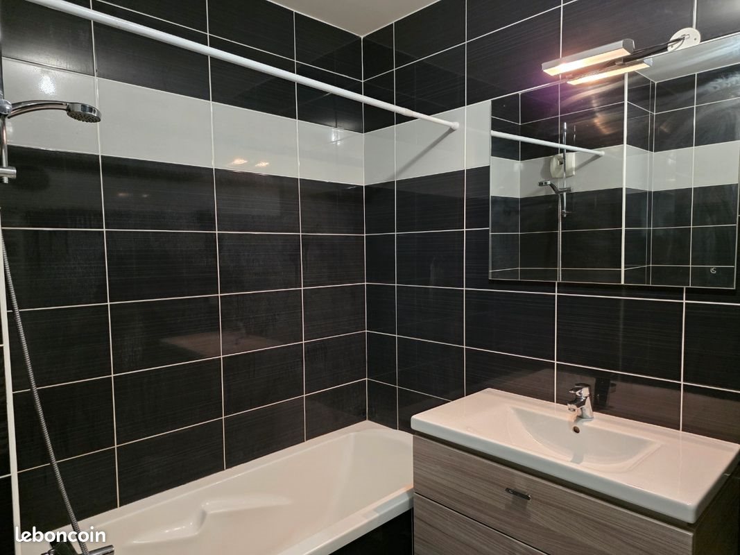 Appartement à vendre, 48m², Meyzieu