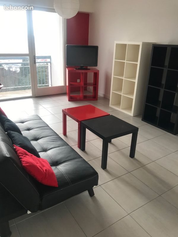 Appartement à louer, 27m², Saint-Étienne