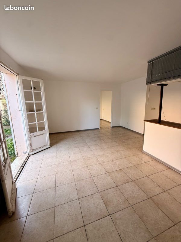 Appartement à louer, 42m², Saint-Florent