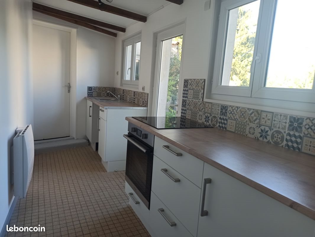 Maison à louer, 85m², Fontcouverte