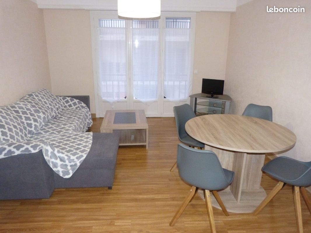 Appartement à louer, 61m², Pau