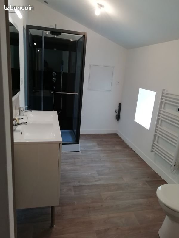 Maison à louer, 95m², Usson-du-Poitou