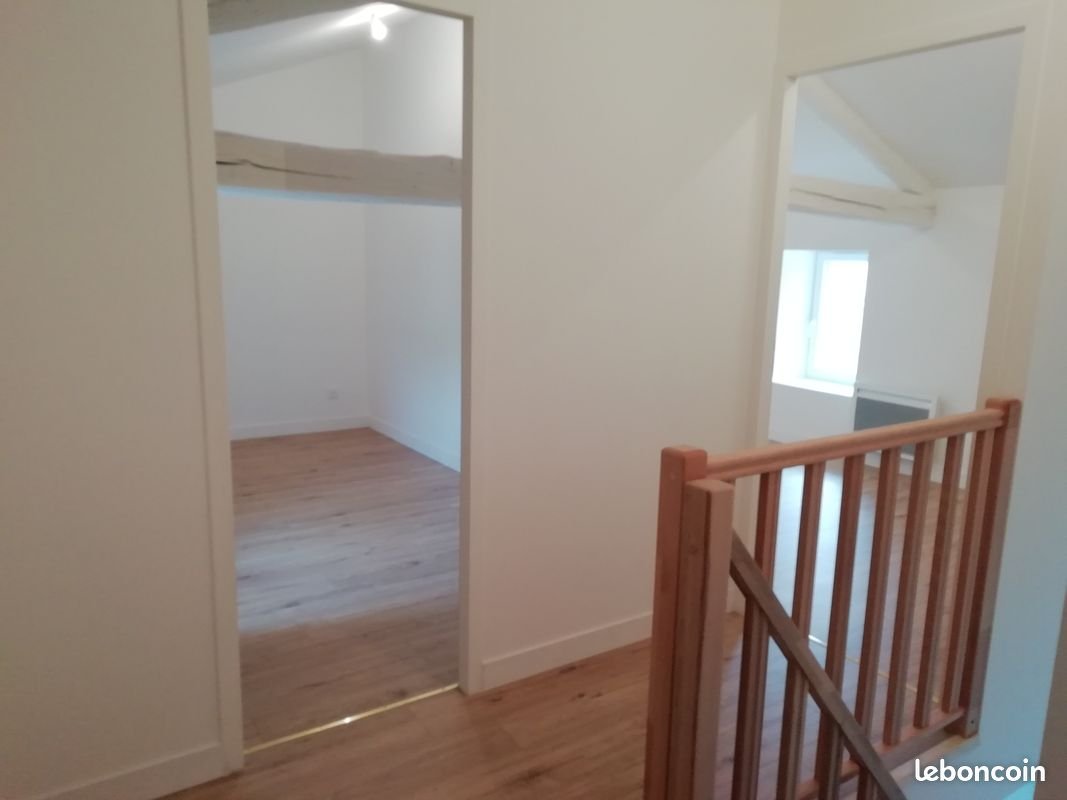Maison à louer, 95m², Usson-du-Poitou