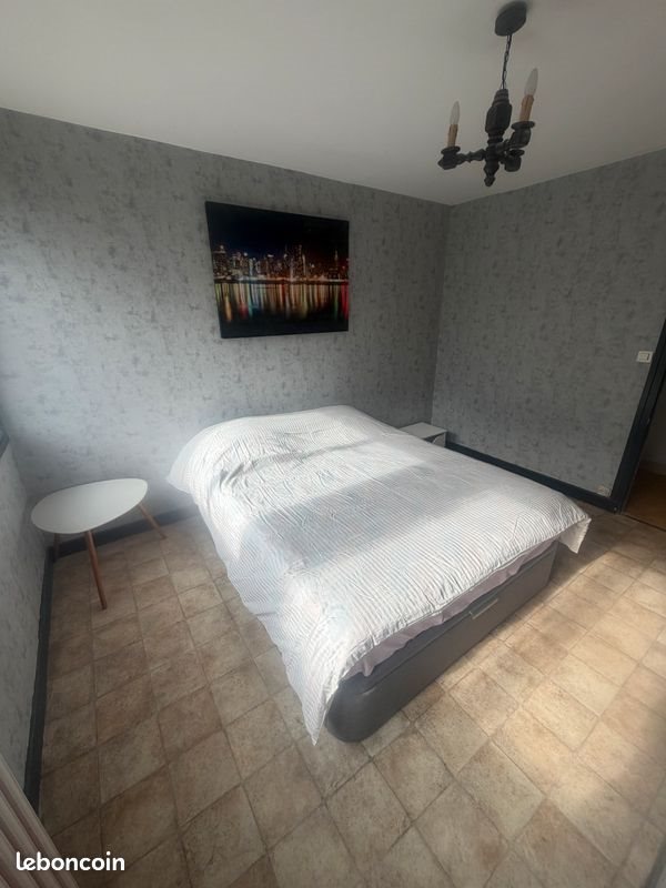 Maison à louer, 233m², Autun
