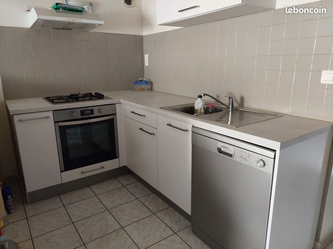 Appartement à louer, 57m², Monteux