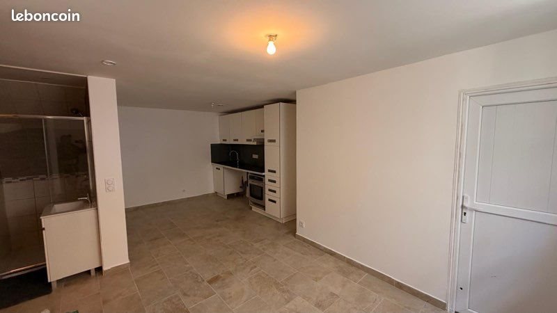 Appartement à louer, 25m², Trans-en-Provence