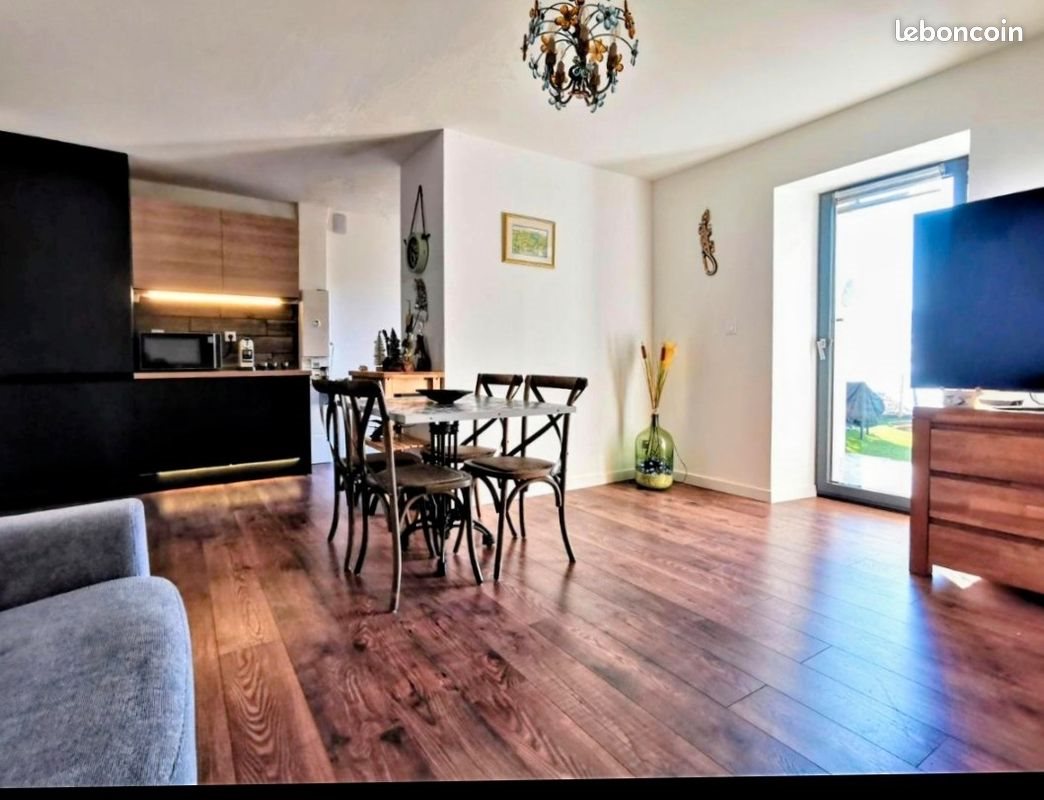 Appartement à louer, 45m², Veyrier-du-Lac