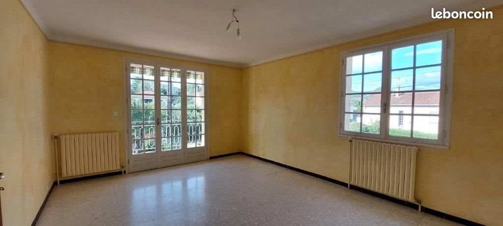 Maison à louer, 120m², Alès