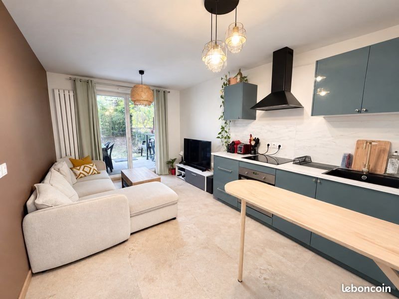 Appartement à louer, 39m², Saint-Priest