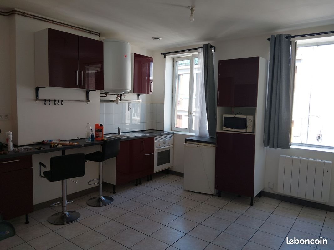 Appartement à louer, 25m², Saint-Etienne