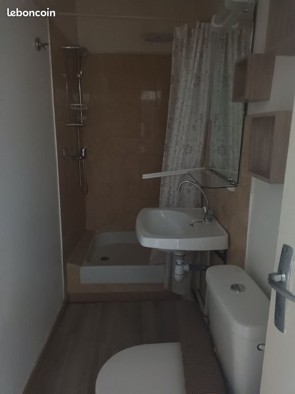 Appartement à louer, 23m², Nîmes