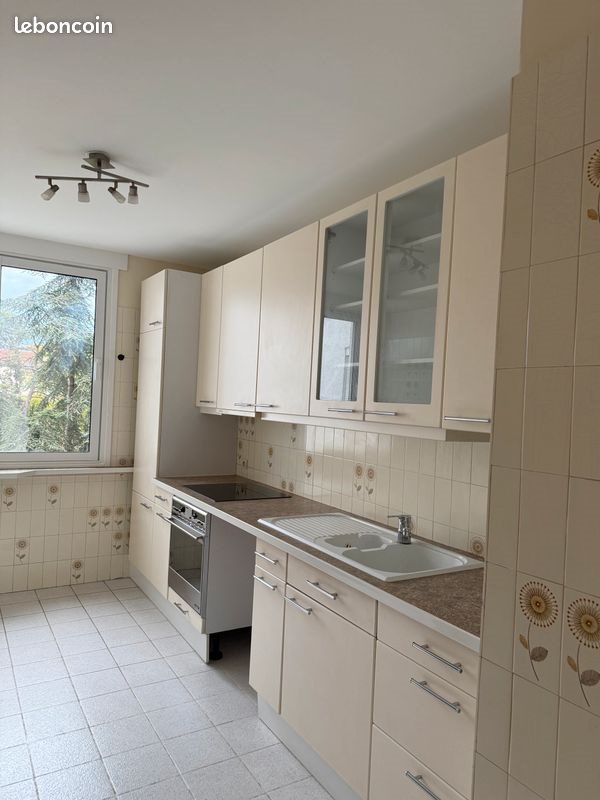 Appartement à louer, 110m², Épernay