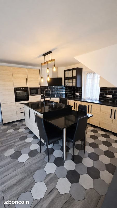 Appartement à louer, 90m², Pontacq