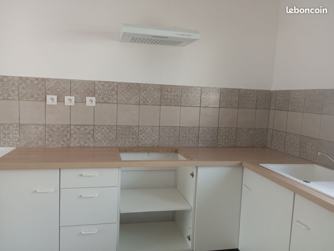 Maison à louer, 100m², Plouédern