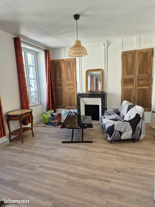 Appartement à louer, 39m², Riom