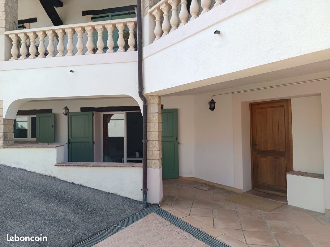 Appartement à louer, 90m², Valbonne