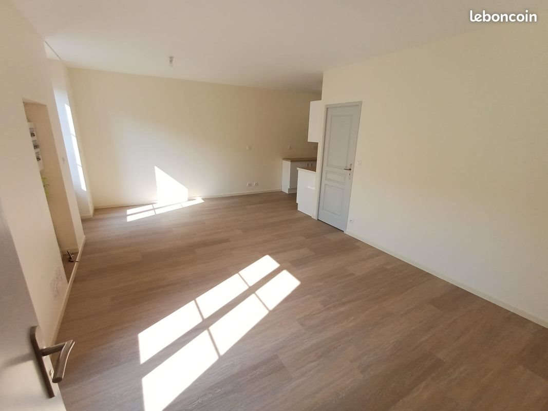 Appartement à louer, 60m², Til-Châtel