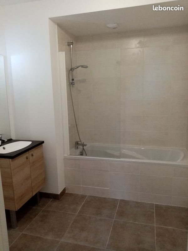 Appartement à louer, 69m², Claix