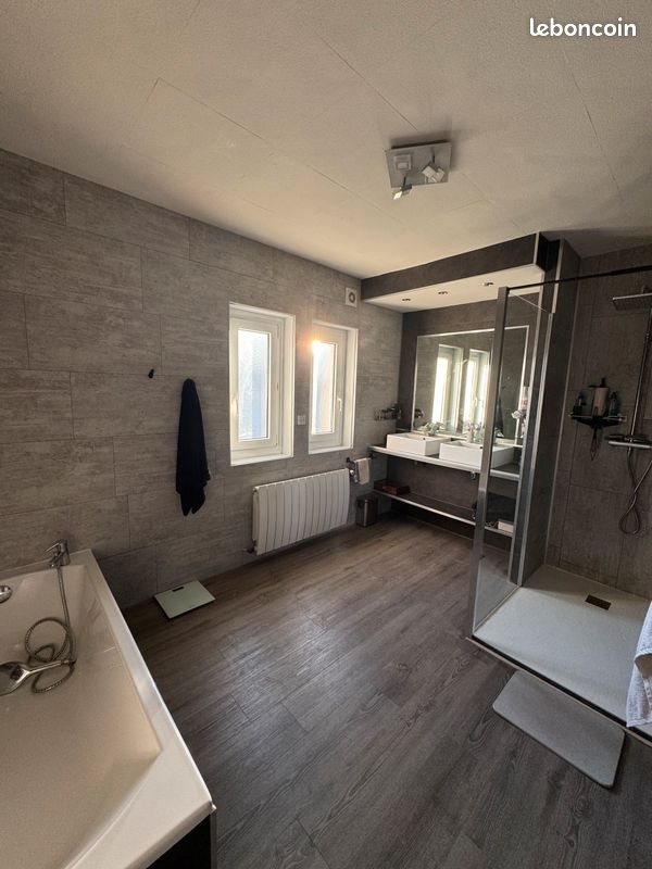 Maison à vendre, 185m², Saint-Yrieix-sur-Charente