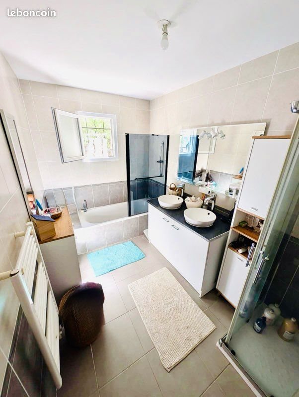 Maison à louer, 86m², Aubenas