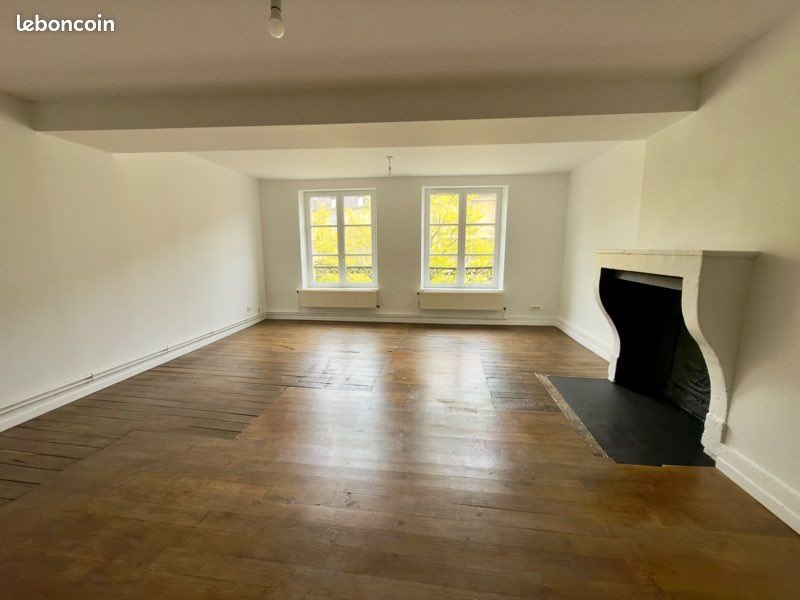 Appartement à louer, 81m², Sedan