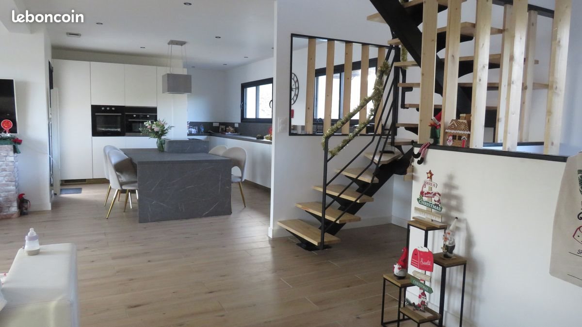 Maison à vendre, 136m², Guichen