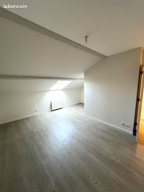 Maison à louer, 100m², Parigné-l'Evêque