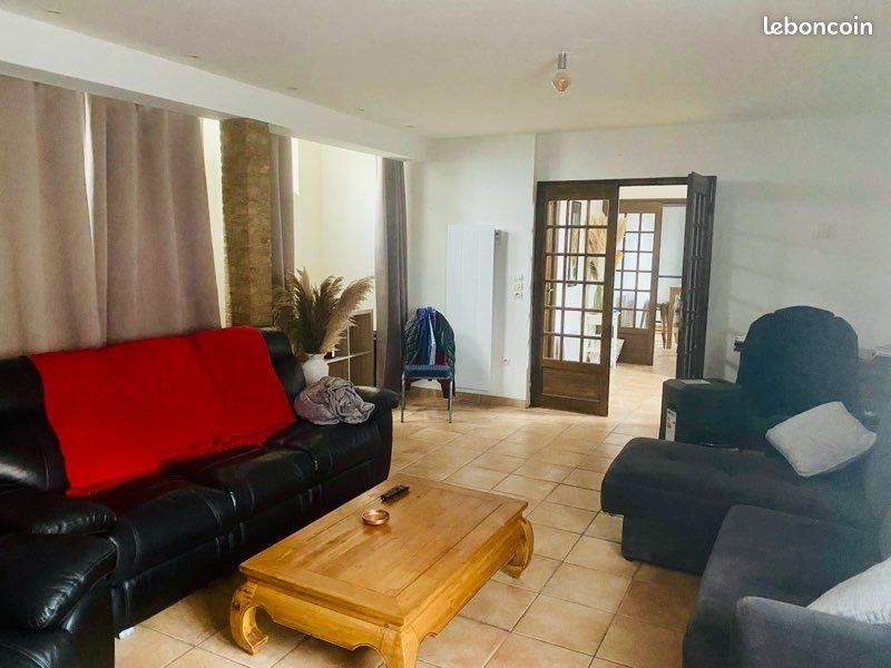 Appartement à louer, 130m², Roeux