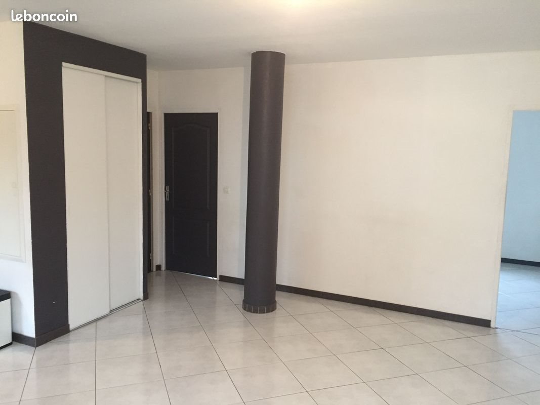 Appartement à louer, 72m², Puttelange-aux-Lacs