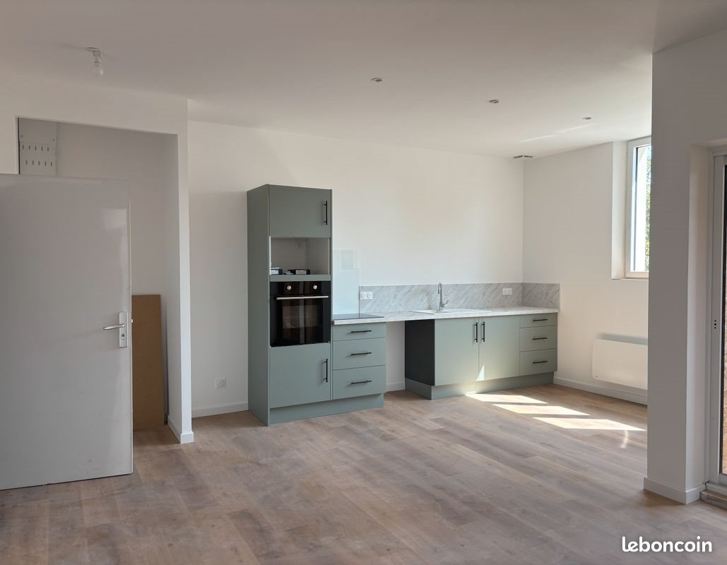 Appartement à louer, 60m², La Couronne