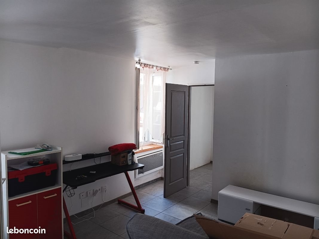 Appartement à louer, 32m², Lézan