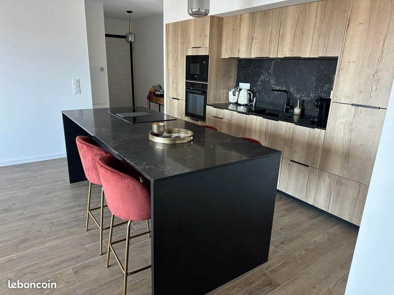Appartement à louer, 76m², Bastia