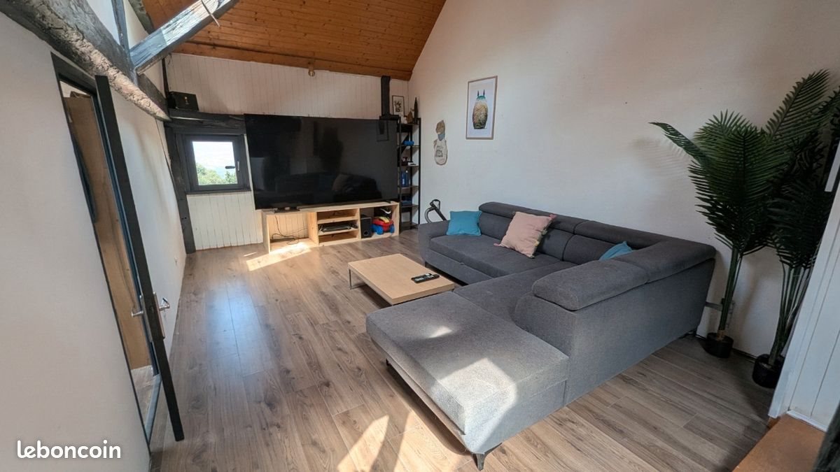 Appartement à louer, 90m², Pers-Jussy