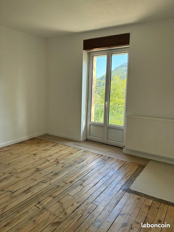 Maison à louer, 181m², Saint-Etienne