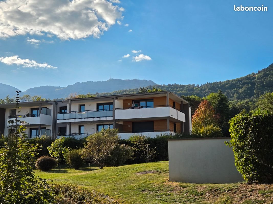 Appartement à louer, 48m², Gex