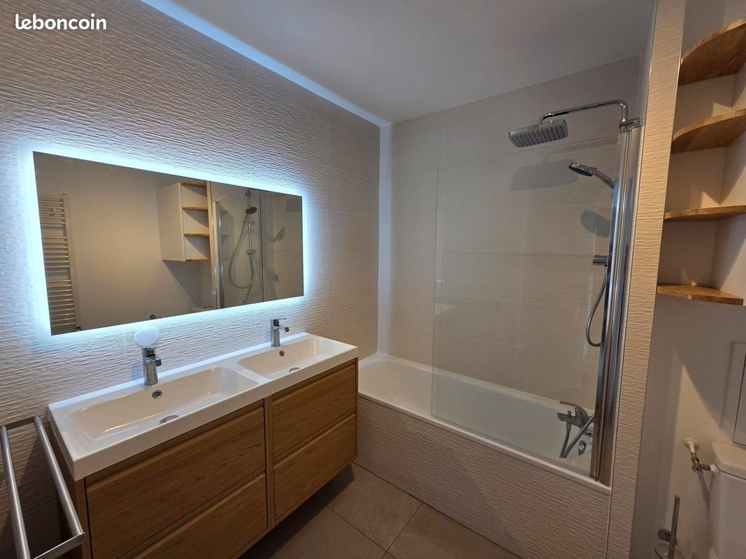 Appartement à louer, 48m², Gex