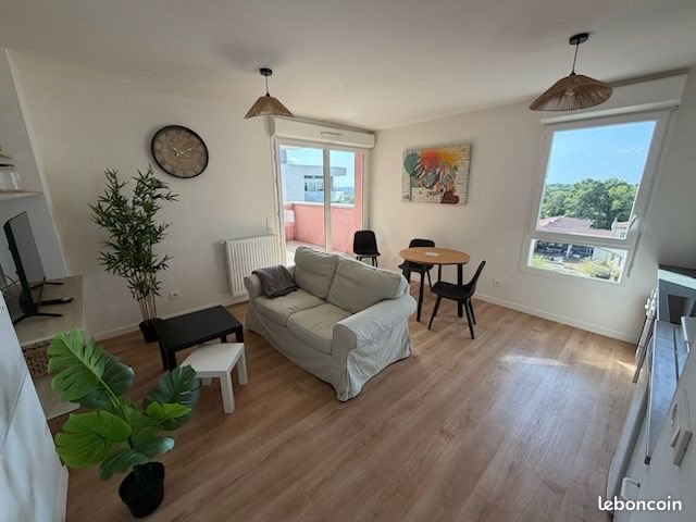 Appartement à louer, 37m², Lormont