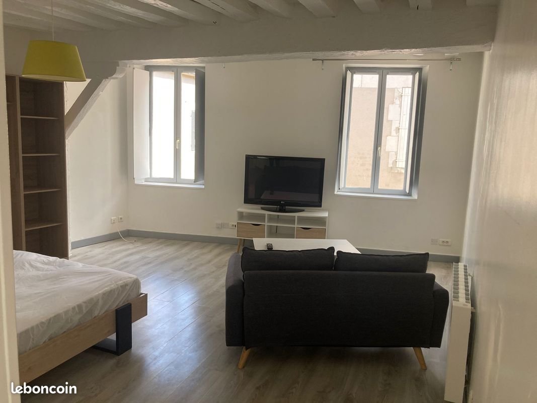 Appartement à louer, 47m², Saint-Bris-le-Vineux