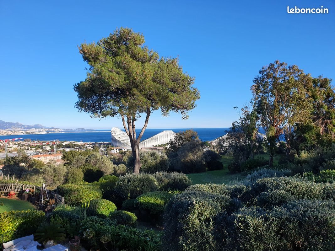 Appartement à louer, 81m², Villeneuve-Loubet