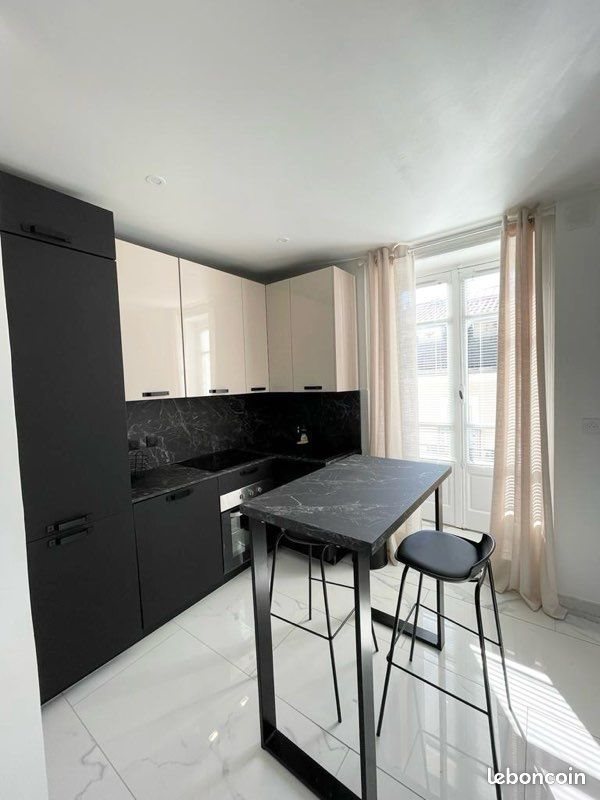 Appartement à louer, 35m², Sète