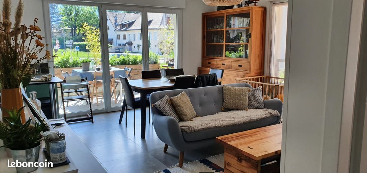 Appartement à louer, 65m², Sévrier