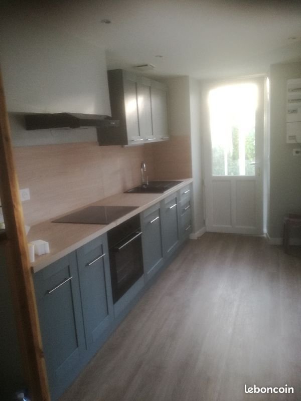 Maison à louer, 70m², Chârost