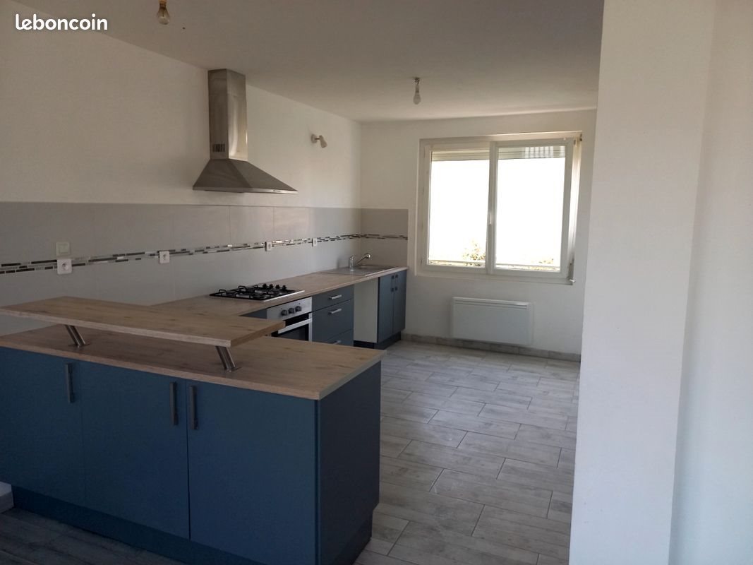 Maison à louer, 85m², Carhaix-Plouguer