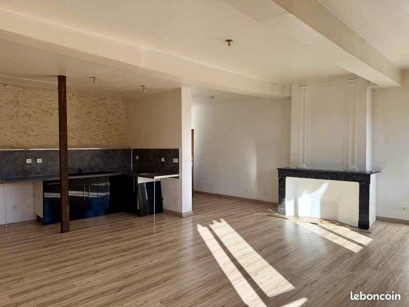 Appartement à louer, 70m², Mauvezin