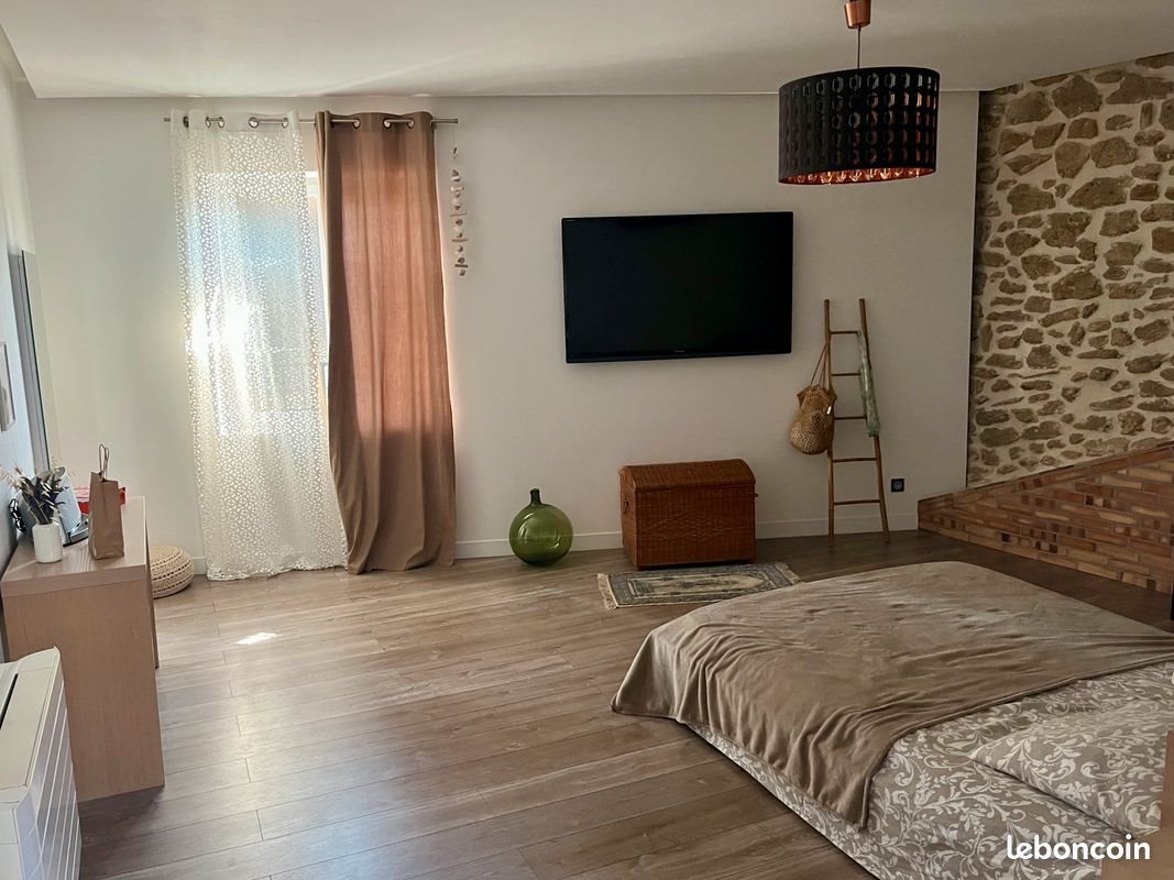 Appartement à louer, 70m², Rochegude