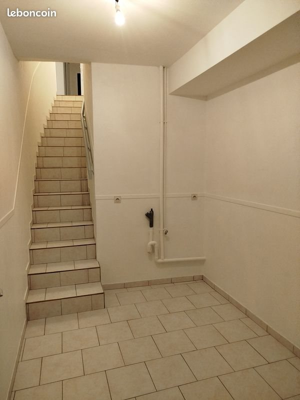 Appartement à louer, 52m², Wassy