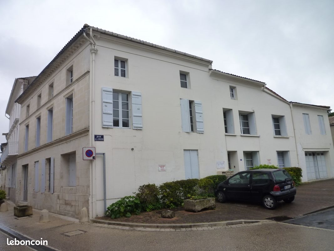 Appartement à louer, 75m², Cozes